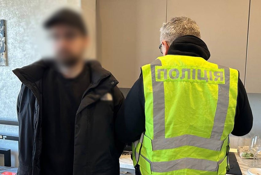 Другий етап міжнародної спецоперації: Нацполіція спільно з чеськими правоохоронцями затримала учасників злочинної організації