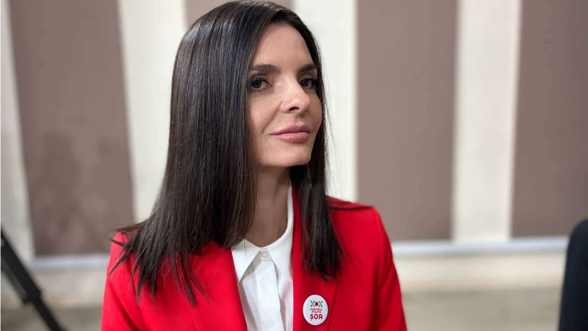 Главу Гагаузії, яка тисла руку Путіну, затримали в аеропорту Кишинева