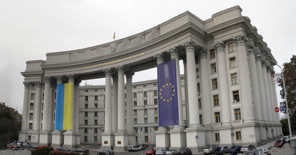 Заміна послів України, Азербайджан готує суд з РФ, перемога “Радіо Свобода”: все за вихідні