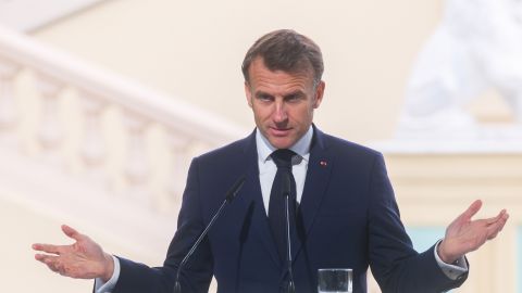 Макрон: 26 країн готові або надіслати контингент в Україну, або надати певні засоби