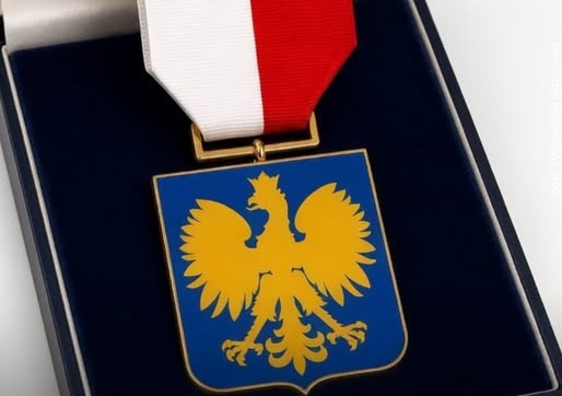 Польські активісти вирішили нагородити Зеленського власним орденом