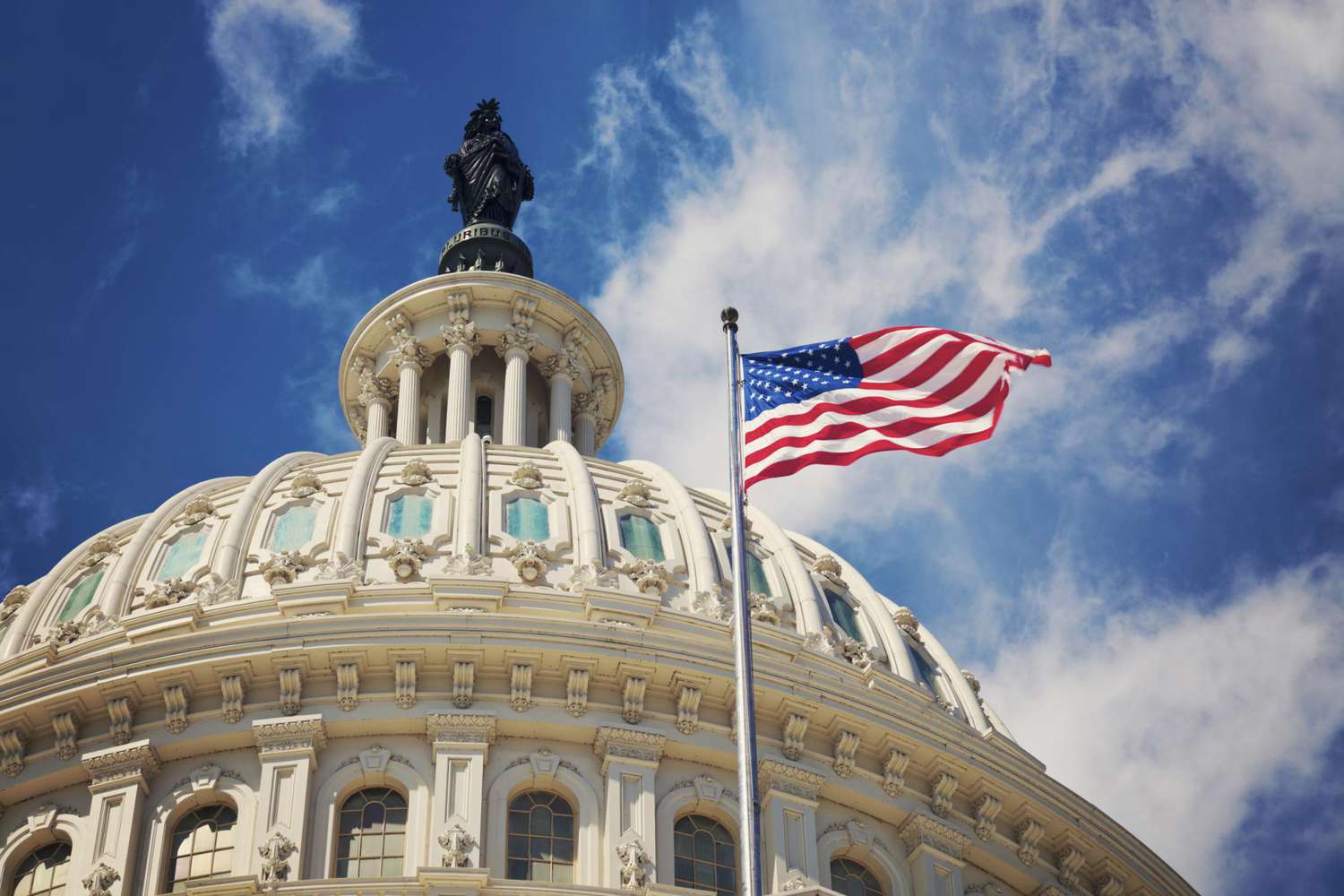 Палата представників США вдруге закликала Трампа припинити війну з Іраном